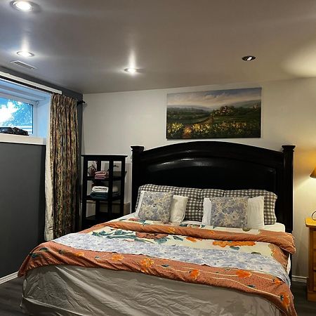 Hidden Valley New Basement Suite With Private Bathroom! Calgary Exterior photo