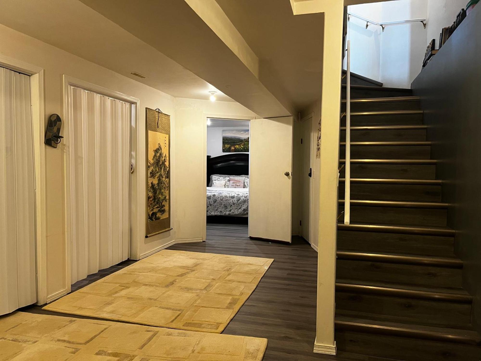 Hidden Valley New Basement Suite With Private Bathroom! Calgary Exterior photo